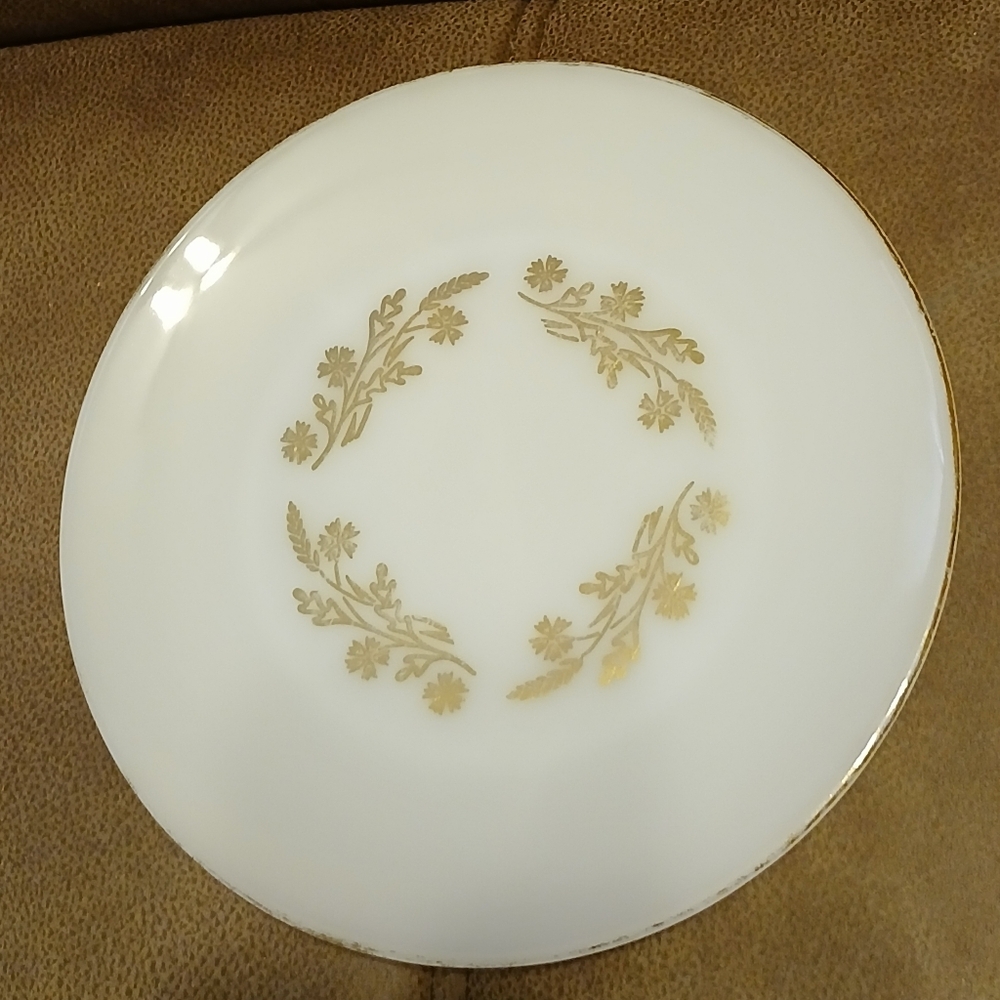 Vintage Federal Glass Golden Glory Dinner Plate